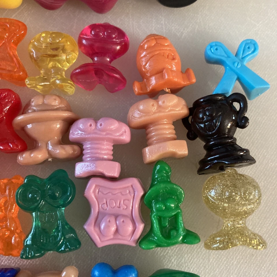 Lote 43 figuras mixtas Crazy Bones con lonchera estuche de transporte Foto 4 de 4