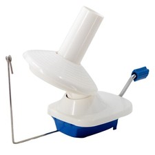Stanwood Needlecraft: Medium Size Yarn Ball Winder Hand-Operated YBW-M, 7 Oz