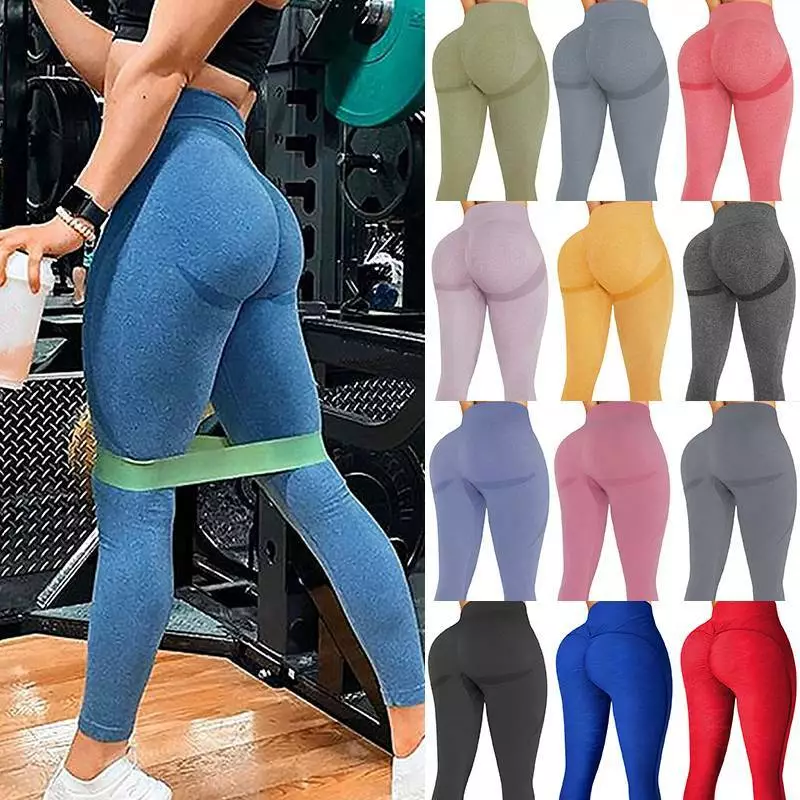 Seamless Yoga Set for Women, featuring high-waisted, peach-skin