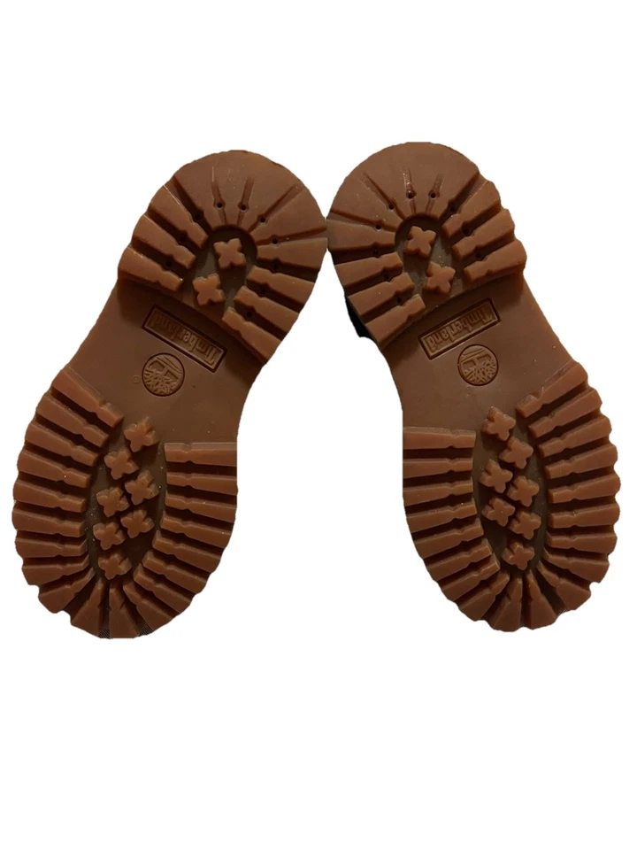 Botas Timberland infantis pretas isoladas infantis tamanho 9 12807 Nubuck - Imagem 2 de 2