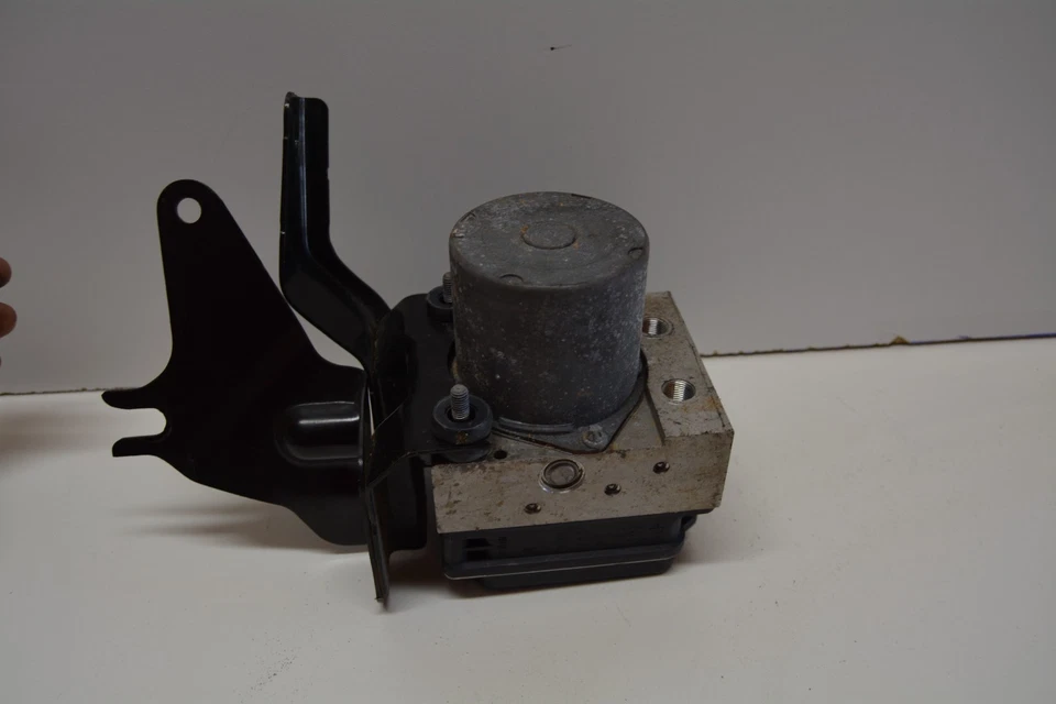 Nissan Altima 2010 sedán antibloqueo bomba de freno OEM, 545-51922 Foto 3 de 4