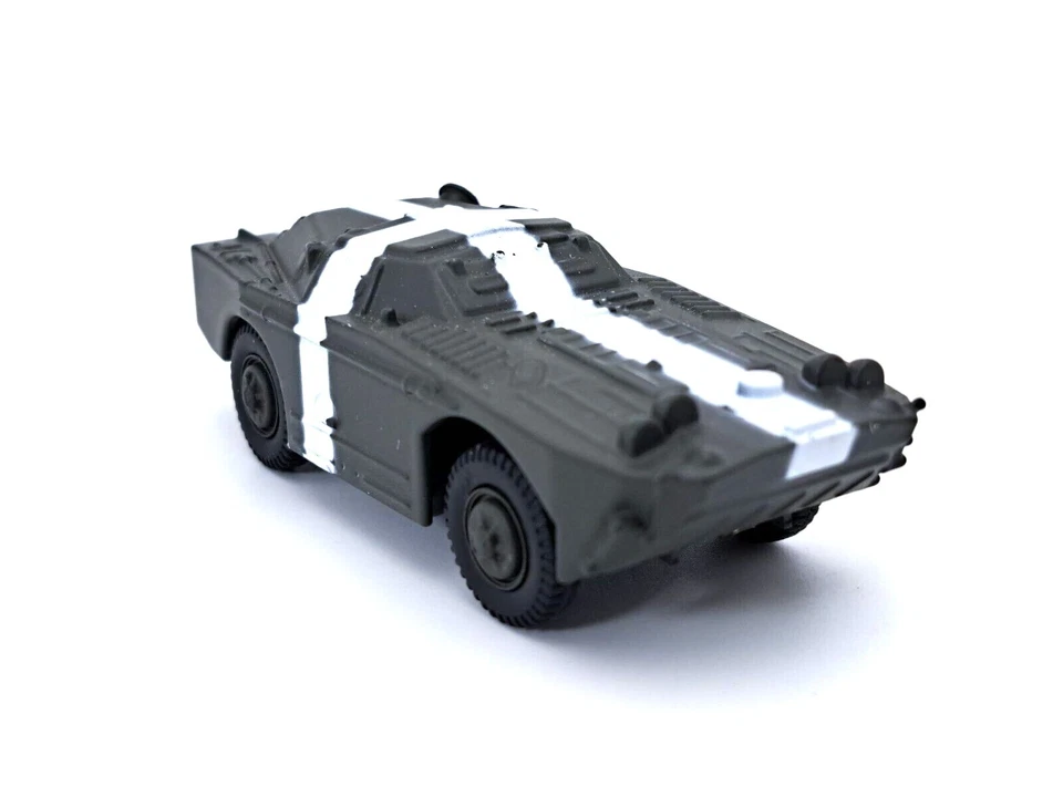 Eaglemoss 1:72 BRDM Amphibious Scout Vehicle Soviet Army, USSR R0076 - Image 4 of 4