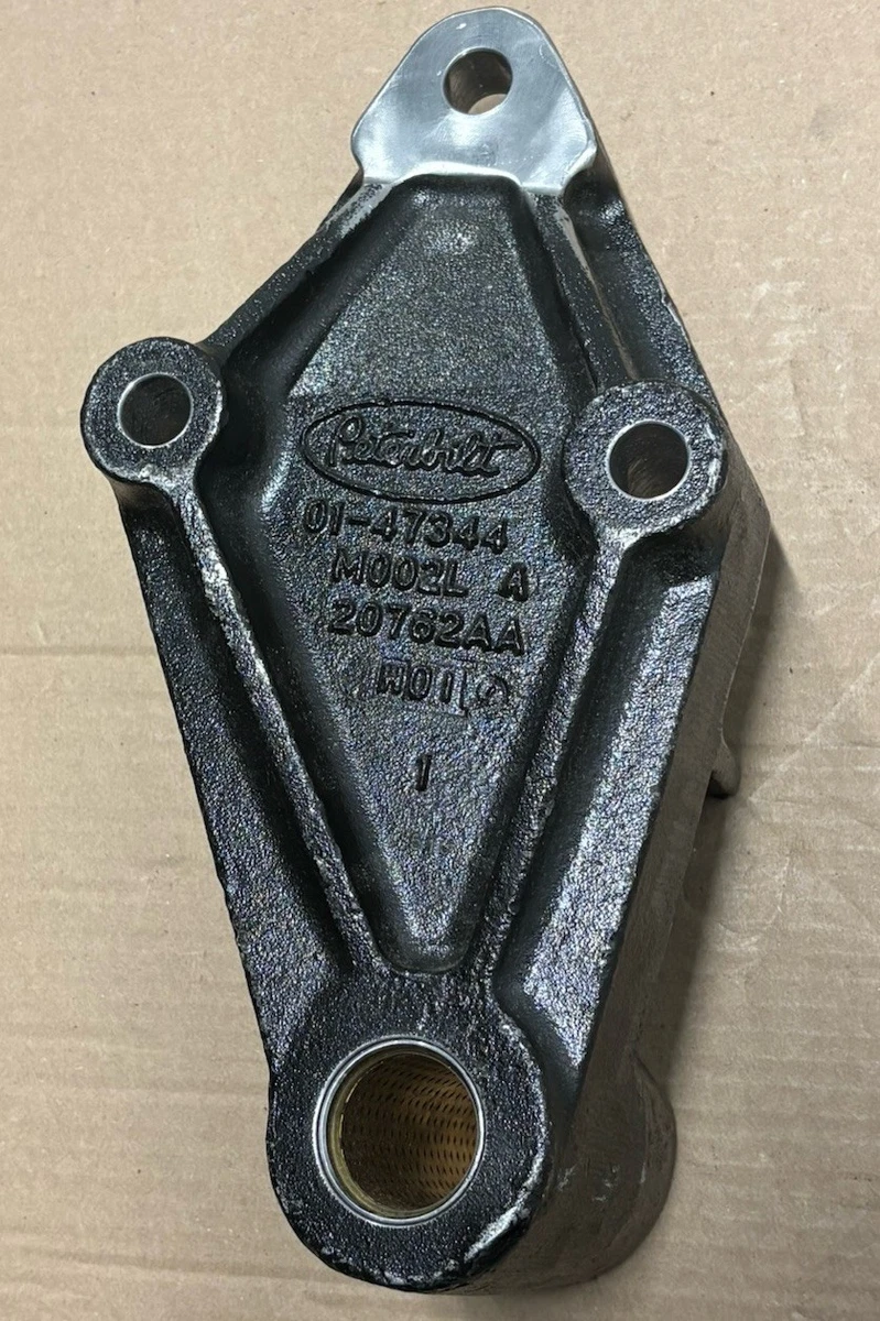 OEM Peterbilt 01-47344M002L Left Hanger Bracket Shackle photo 2