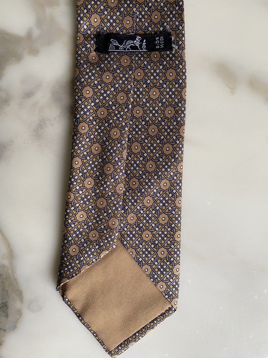 Cravate HERMÈS Vintage - Référence 215UA - 100% Soie - Occasion En Excellent état