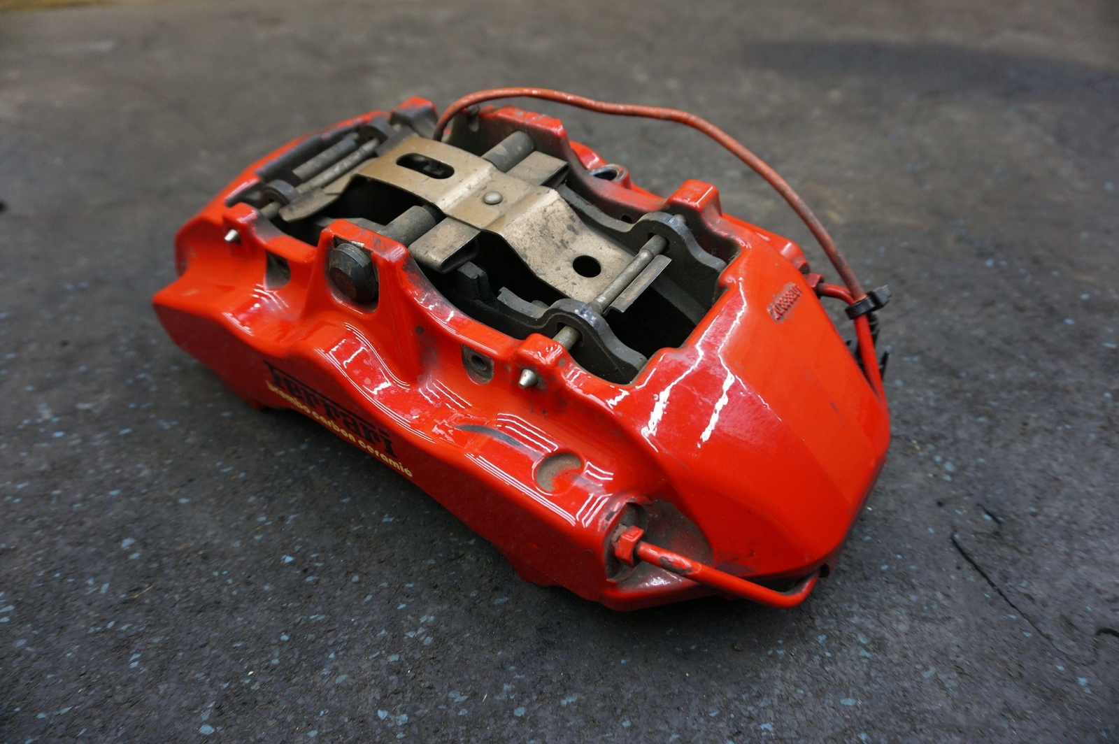 Front Left Driver Side Brake Caliper Red CCM Carbon Ceramic 246103 Ferrari 612