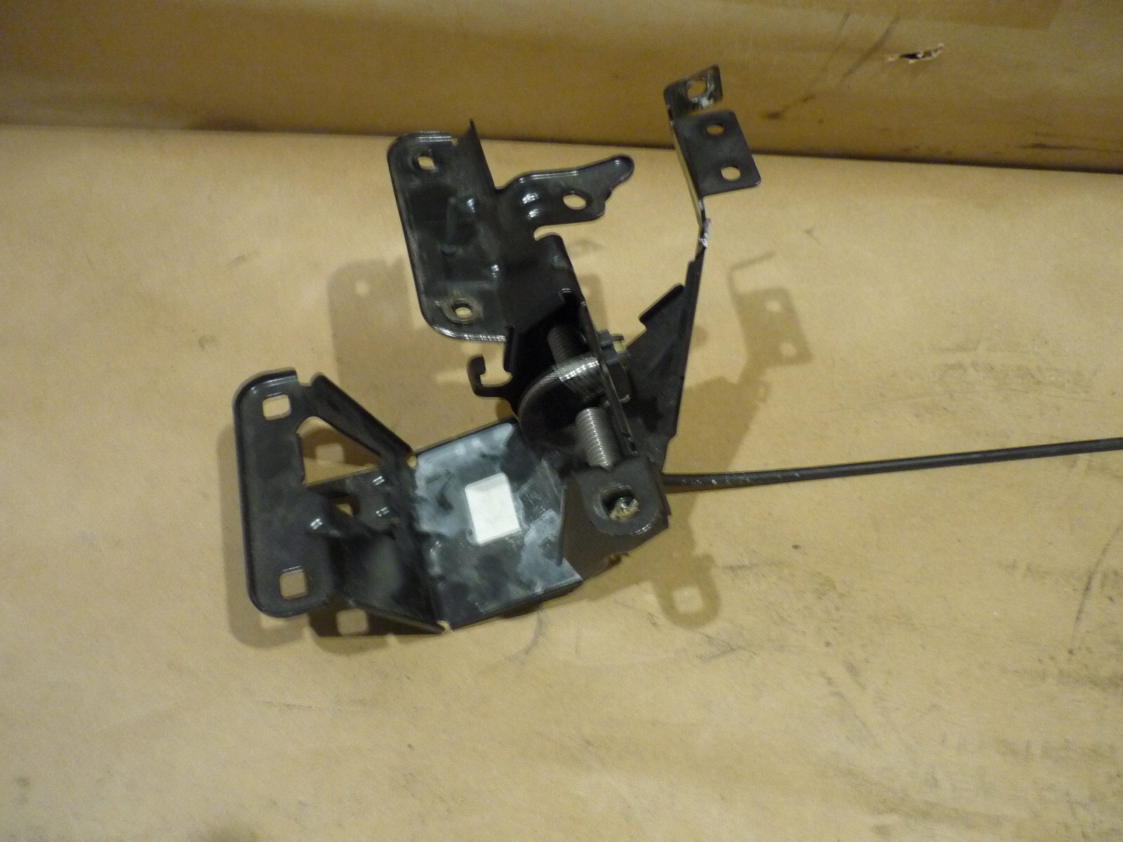 Ferrari California RH Convertible Top Flap Linkage P/N 70001638