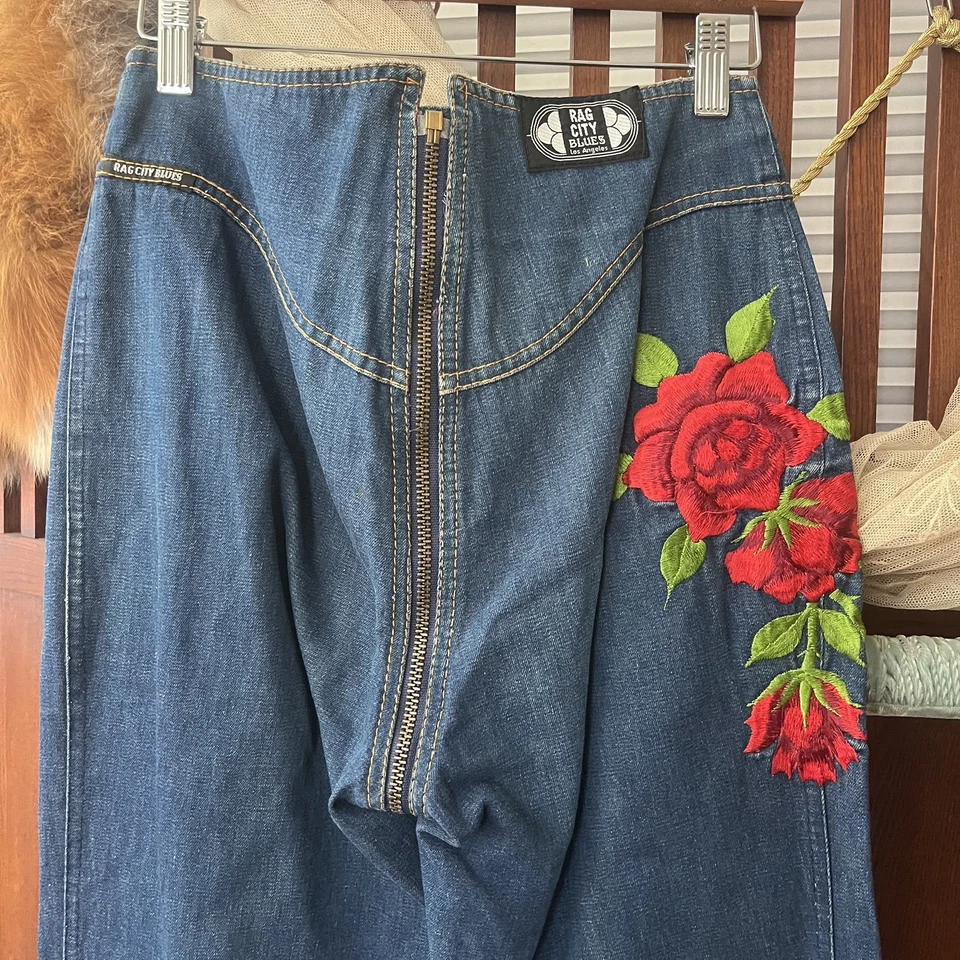 Vintage 1980s Rag City Blues Los Angeles Zip Around Front to Back Jeans 26” - Image 4 of 4