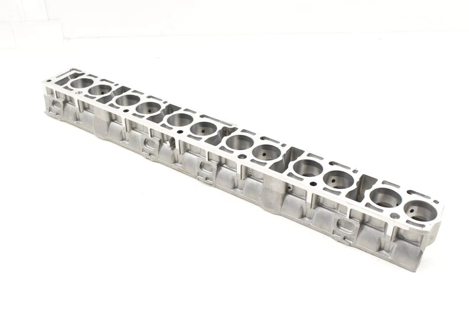 1997-2000 BMW 528I - Intake CAM / Camshaft Bearing Bridge 1740428 - Image 2 of 4