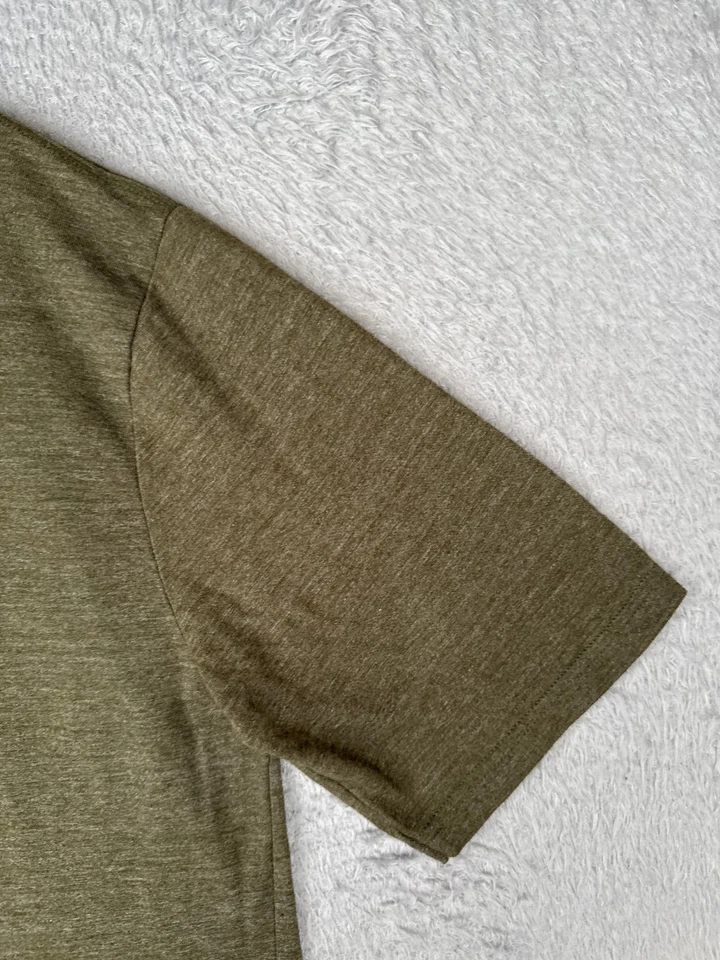 Camisa The North Face Hombre Mediana Verde Manga Corta Cuello Redondo Mezcla de Algodón LEER Foto 2 de 4