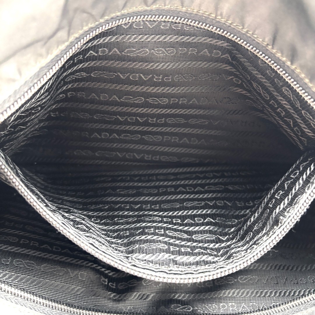 Rare  PRADA Tote Bag Triangle Logo Plate White Tag Shoulder Carry A4 Compatible thumbnail 10