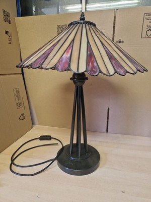 Vintage Tiffany Stil Lampe (muss neu verkabelt oder neuer Stecker) 55 cm hoch x 40 cm
