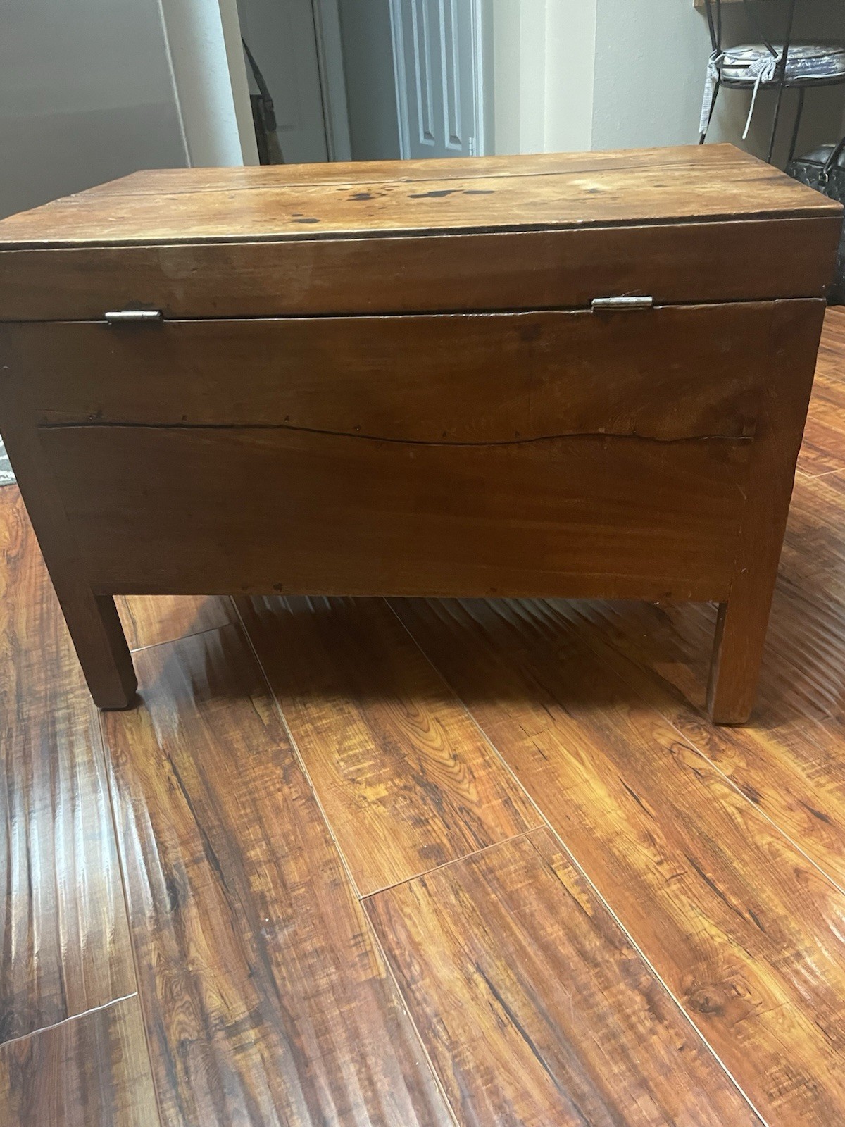 Vintage Wooden Storage Bench with Hinged Top. 