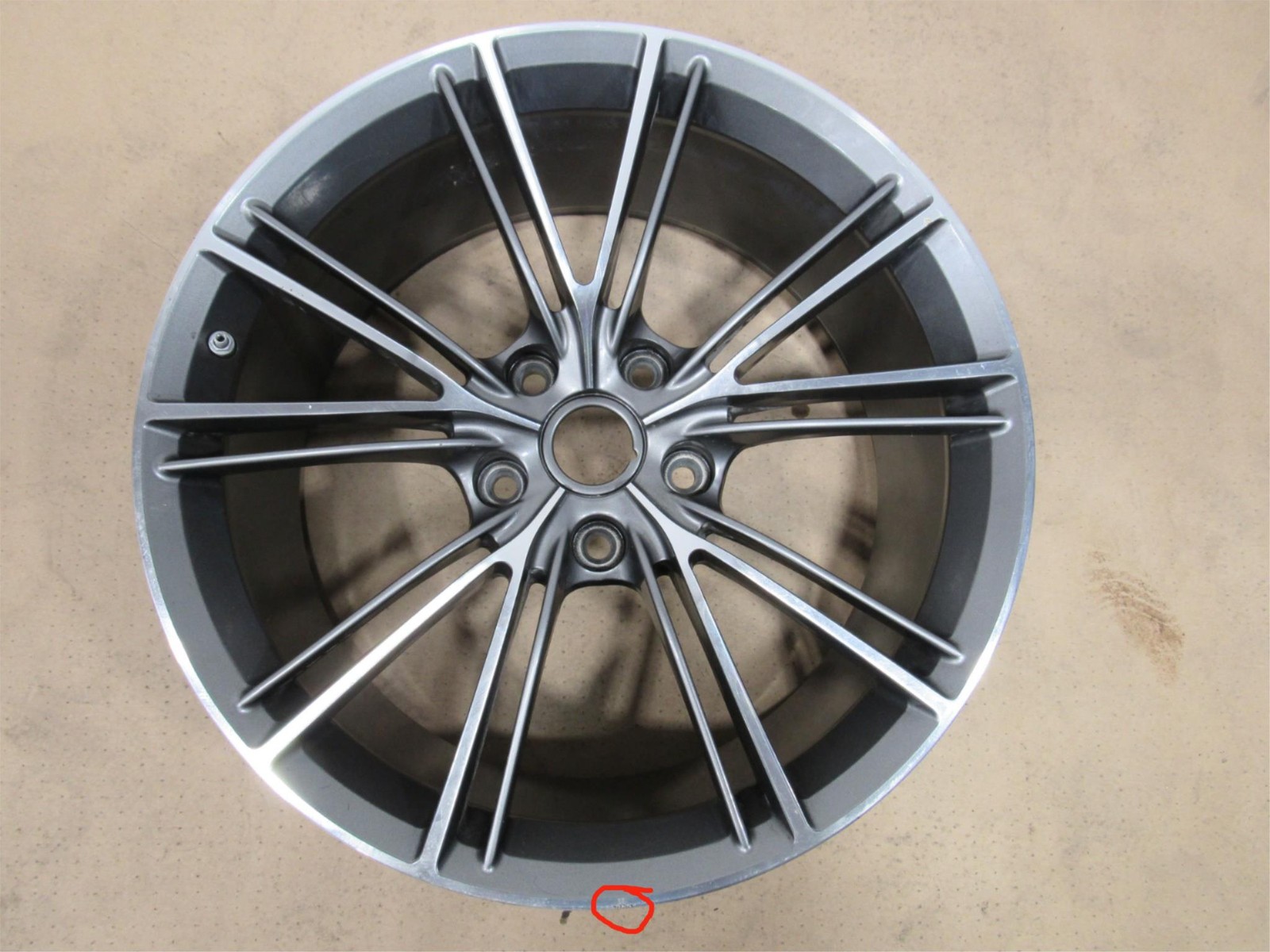 14-18 Aston Martin Vanquish 2014 Front Wheel Rim R20 x 9J 20 Inch ;:Y