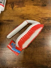 🐝Scrub Brush 5 Inch Handle , One Inch Wide Handle. Brush 6 Inches Scrubbing #️⃣