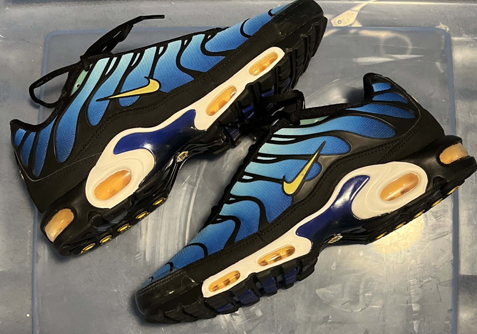 Nike Air Max Plus OG ‘Hyper Blue’ Black Chamois Sky Blue DX0755-001 Men’s 13