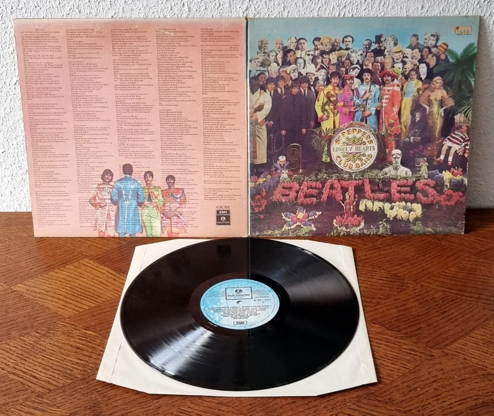The Beatles Sgt. Pepper's Lonely Hearts Club Band · Lp · 1975, Foto 1 von 2