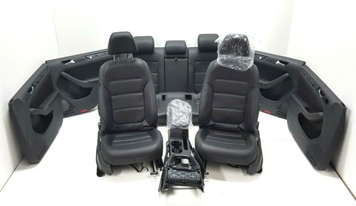 Original VW Jetta VI Innenausstattung Sitze Ledersitze Leder Türverkleidung