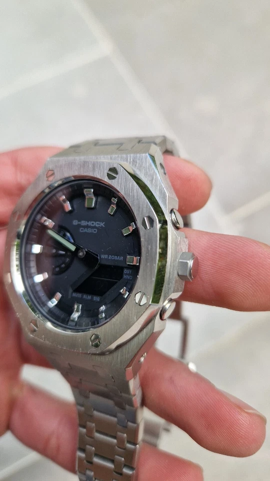 Casio G-Shock GA-2100-1A1, photo 3 sur 5