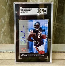2006 Flair Showcase Thomas Jones Auto Autographics SP SGC 9 Mint #AU-TJ Bears
