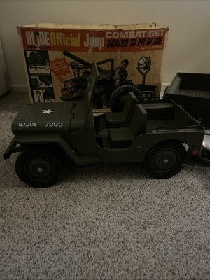 Vintage 1965 GI Joe Hasbro 7000 Jeep Combat Set With Searchlight
