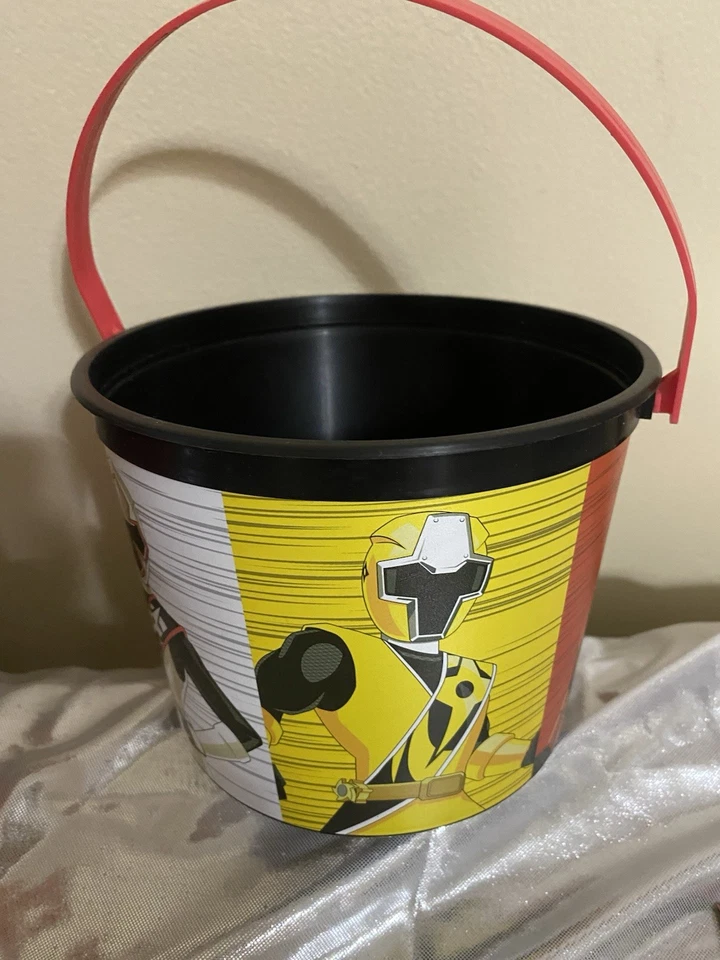 Suprimentos para festas Power Rangers favoritos para 6 e baldes, pulseiras, borrachas pulseiras - Imagem 2 de 4