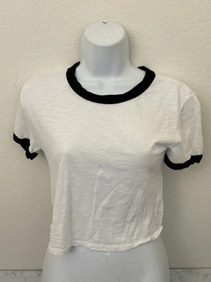 Lote de 2 camisas pulôver de treino Old Navy Active Forever 21 blusas femininas C - Imagem 2 de 4