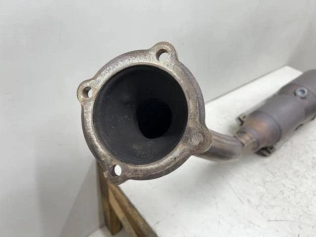 VOLKSWAGEN Nuevo Escarabajo 2003 GH-9CAWU Catalizador 1J0254506SX [Usado] [PA108949271] Foto 2 de 4