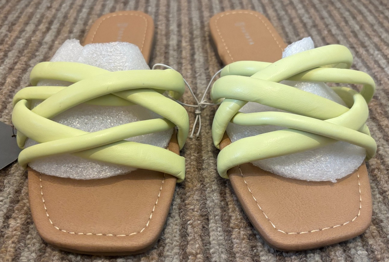 Papaya Lime Strappy Mules Womens Flat Holiday Sandals Open Toe BNWT Size 6/39