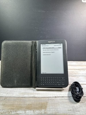 Amazon Kindle Keyboard 3rd Gen D00901 Bundle w/New Battery, Leather Case w lite