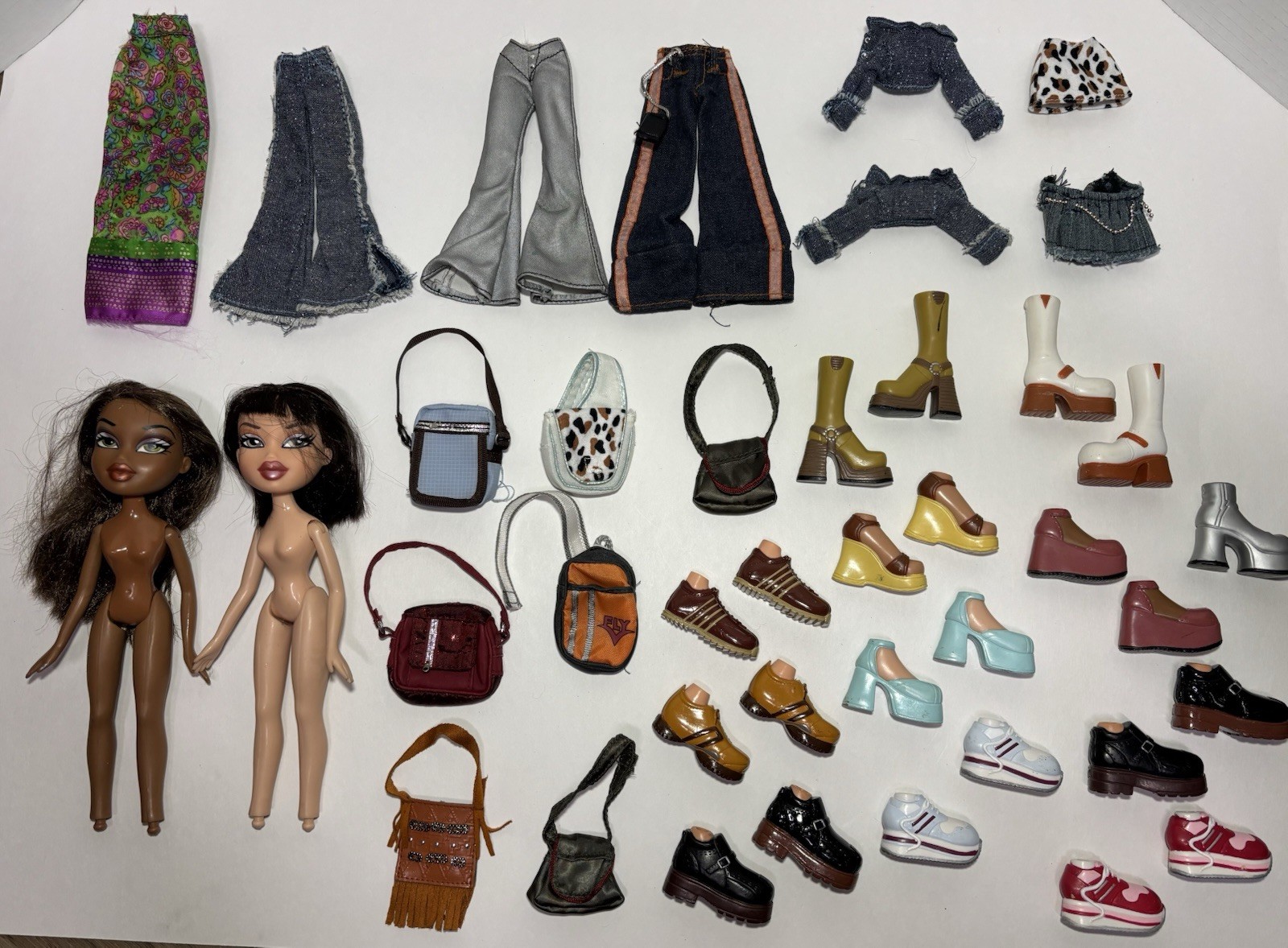 With Clothes And Shoes Accessories 40 Pc Lot Bundle