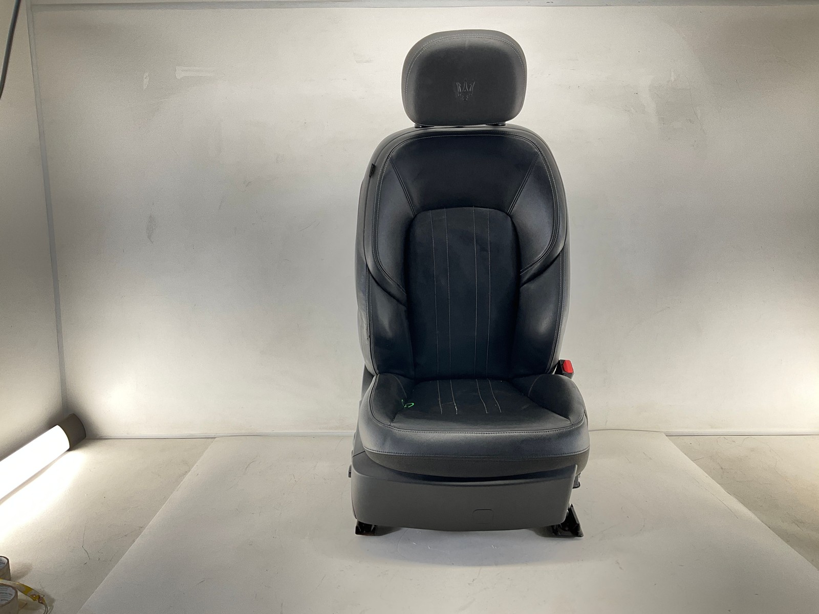 17-20 MASERATI Ghibli Front Right Passenger Seat