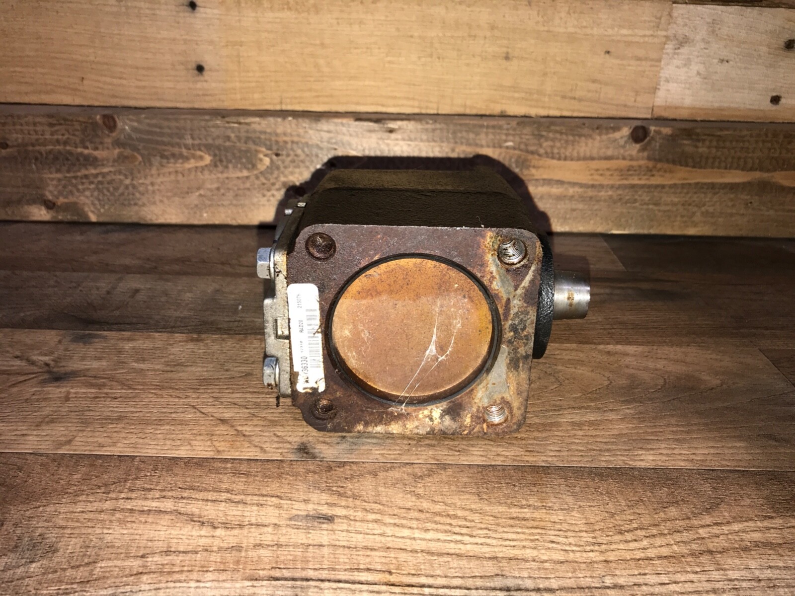 John Deere X710 X734 X750 X758 AM136330 Mower Deck Gearbox For Parts or