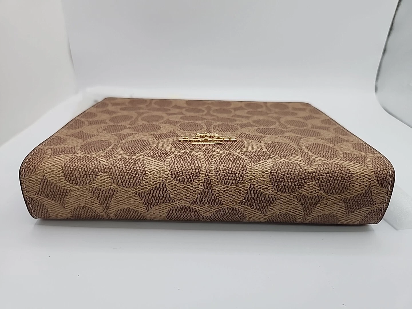 NUOVA borsa Coach Slim Croosbody in tela firmata marrone nero oro CW204