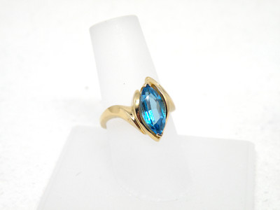 14k Yellow Gold, Genuine Marquise cut Blue Topaz  Ring,  Size 6