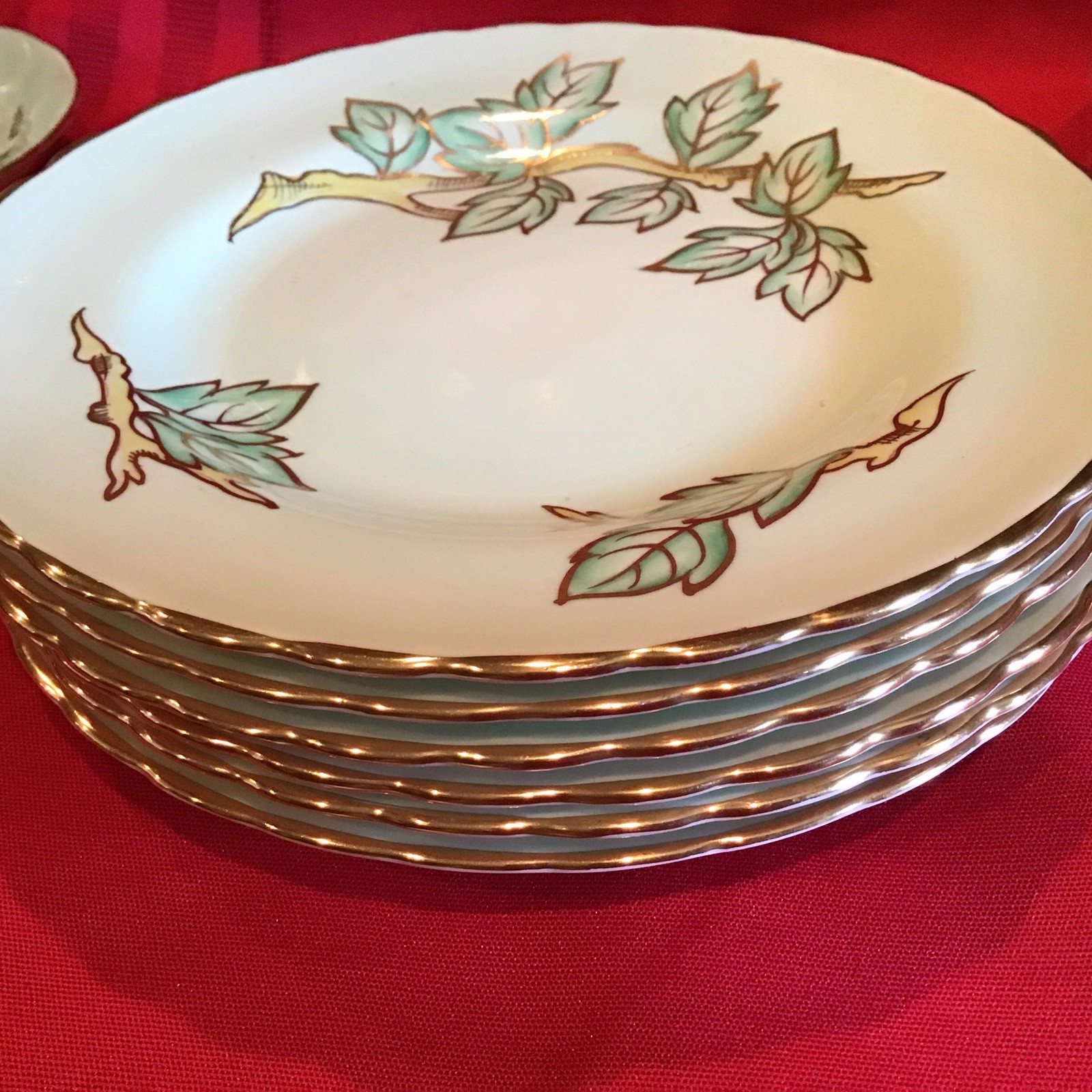 ROYAL TUSCAN DESSERT SET