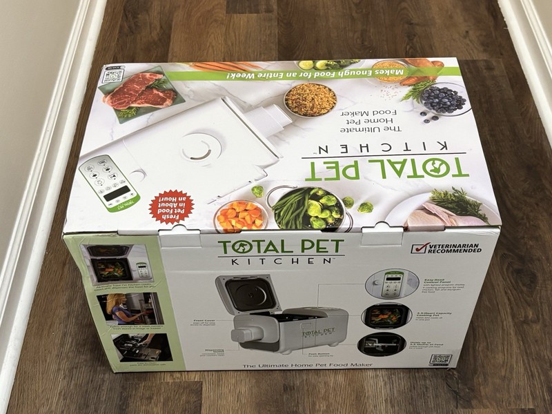 New In Box Total Pet Kitchen Ultimate Home Pet Food Maker for Dog & Cat