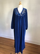 GORGEOUS VTG KOMAR Blue Velvety Gold Embroidery Full-length Robe Nightgown M/L