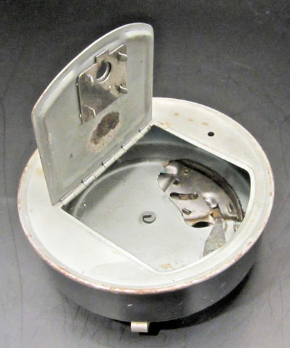 Vintage Add-O-Bank Coin Bank The Merrill Trust Co. Serving Eastern Maine, No Key - 第 5/5 張圖片