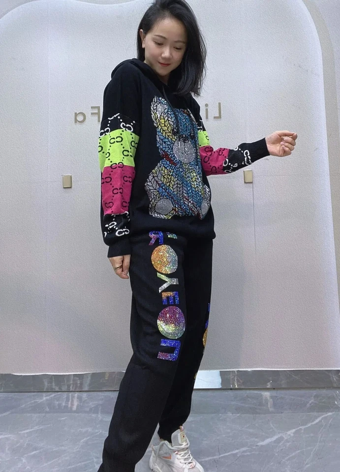 Nuevo conjunto de 2 piezas de chándal negro con diamantes de imitación de lujo para mujer Foto 4 de 4