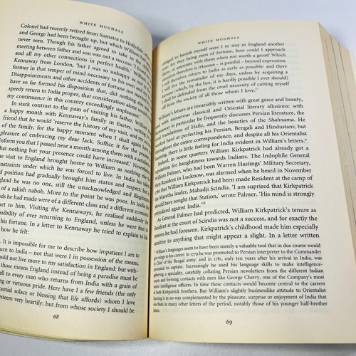 White Mughals by William Dalrymple (Paperback 2003) - Picture 9 of 14