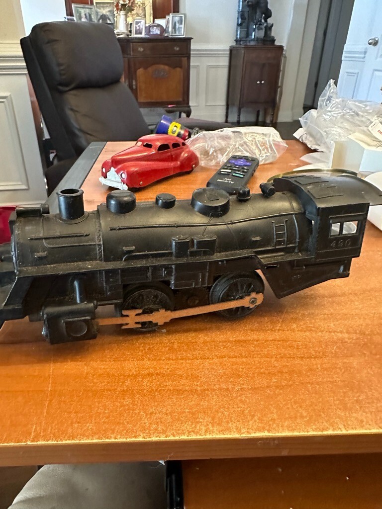 9 Inch Locomotive 490 Vintage Train Plastic HO