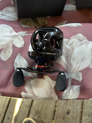 KastKing Mega Jaws 7.1 Gear Ratio BB Casting Fishing Reel NEW