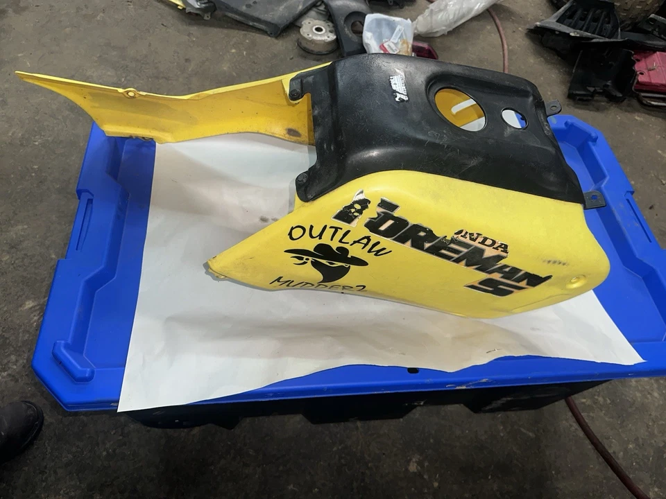 1998-2004 Honda Foreman 450 ES TRX450FE Left,Right And Center Body Panels - Image 2 of 4