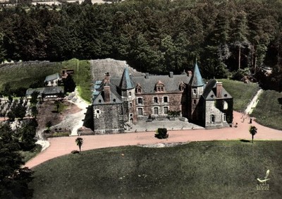 CPSM GF 56 - AUGAN (Morbihan) - 1. Château de Lemo