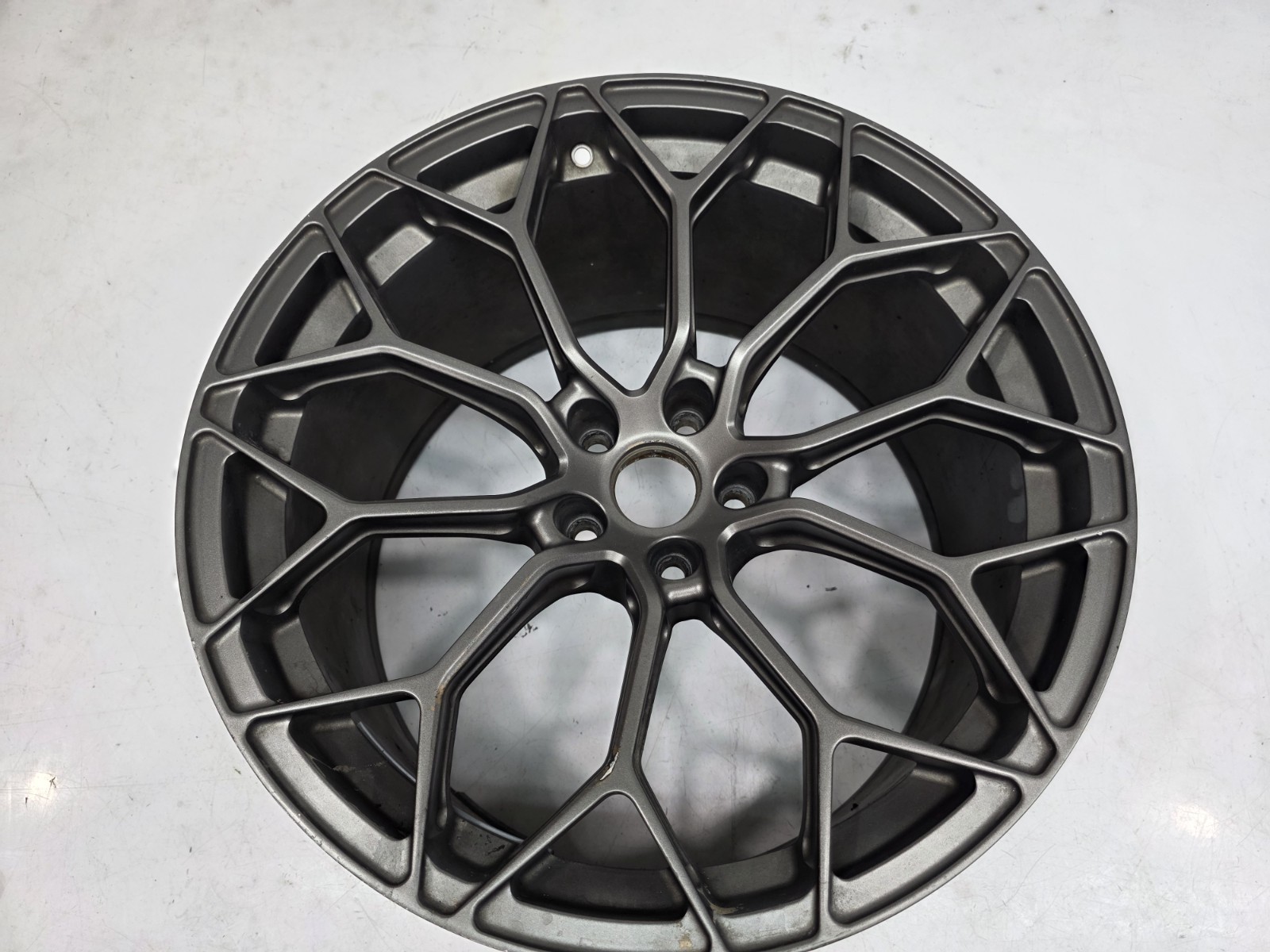 Lamborghini Huracan Rear Wheel P/N 4T0601017