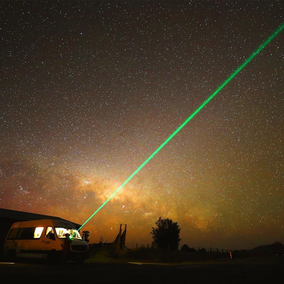 High Power Rechargeable Green Laser Pointer Long Range for Presentation Outdoor - Image 2 of 4