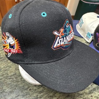 Deadstock VTG New York Islanders NHL Stanley Cup Champions Snapback Hat Cap