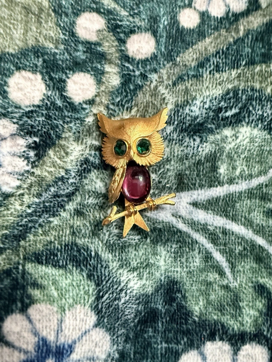 Trifari Bird In Vintage Designer Costume Pins & Brooches for sale