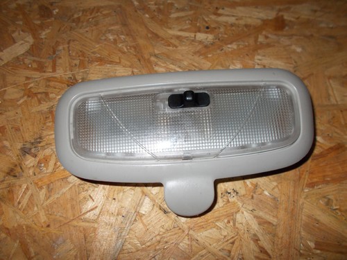 Innenraumleuchte Ford Fiesta MK5 2S6A13776AA 98AB13733ABW
