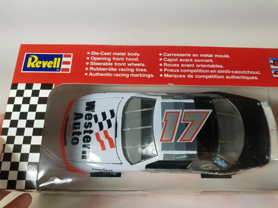Coche de stock Revell 1:24 Western Auto/Ac DelcoChevy Lumina #17 nuevo en caja  Foto 2 de 4